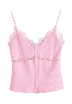 Camisole rose côtelée avec fines bretelles, boutons sur le devant et bordure en dentelle le long de l'encolure et du milieu du vêtement.