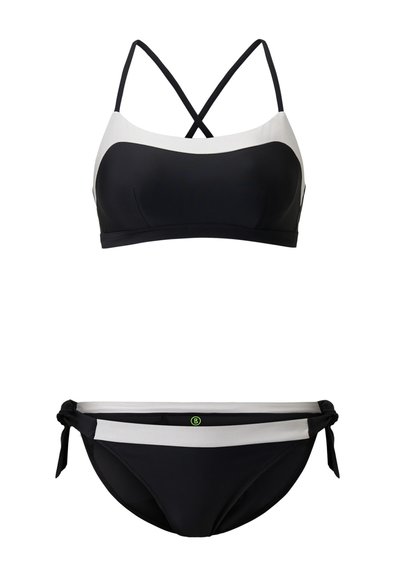Černý bikiny set se zkříženým vrškem a bílými akcenty a odpovídajícími kalhotkami s nastavitelnými stranami. Hladký, elastický materiál.