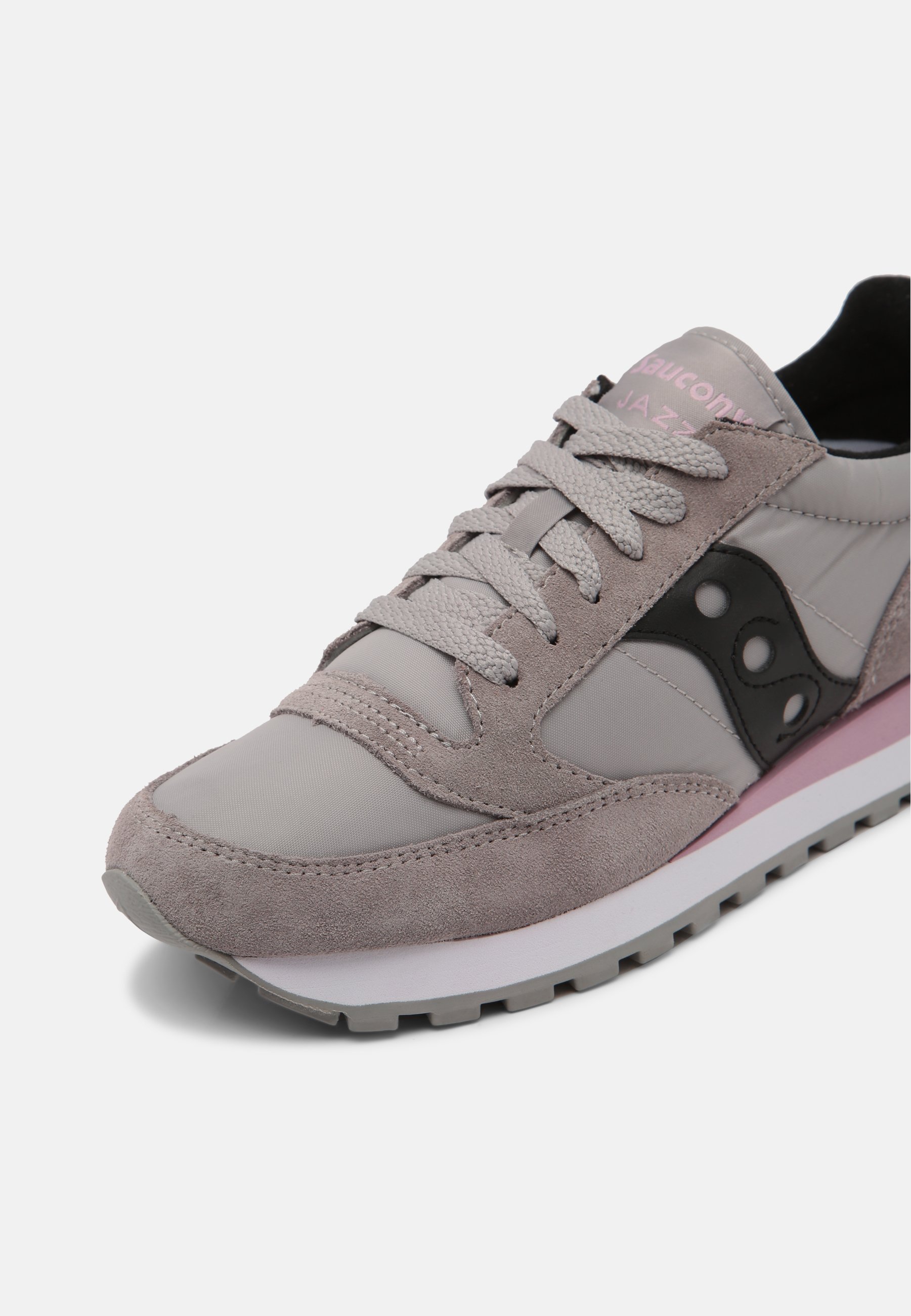 gray saucony jazz