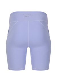 Ljuslila stretchshorts med hög midja, med flatlocksömmar och sidofickor. Slät textur och minimalistisk design.