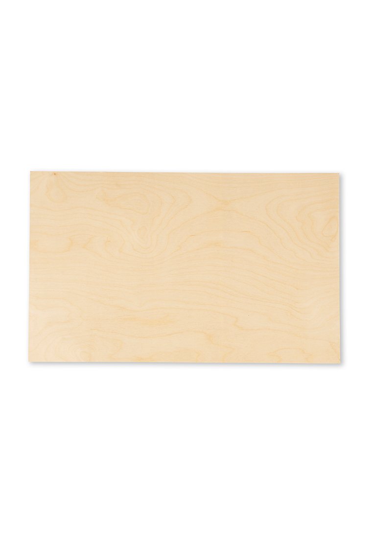 Licht multiplex rechthoekig bord met een gladde, natuurlijke afwerking en een zichtbaar houtnerfpatroon. Geen bevestigingsmiddelen of extra accenten.