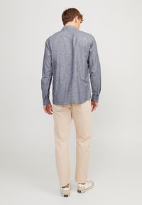 Jack & Jones JJESUMMER LINEN MIX SHIRT - Košile - faded denim