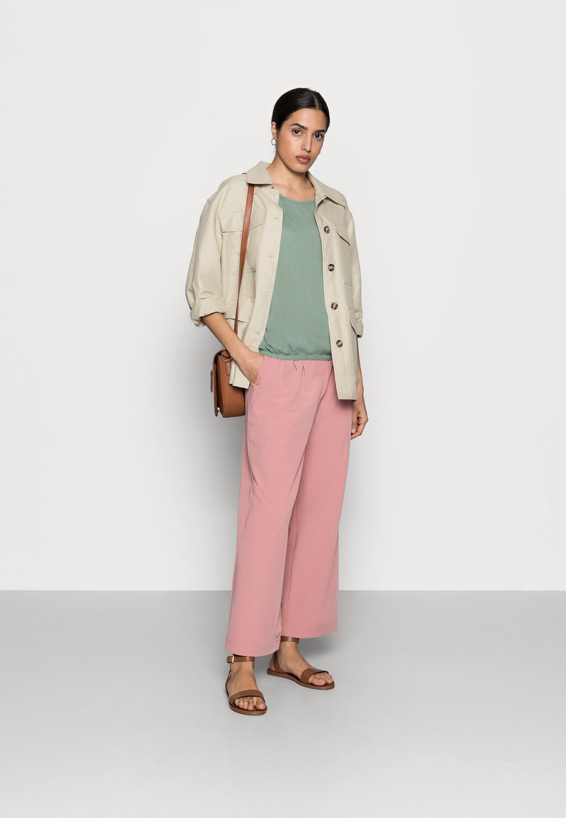 Damen Kleider | Kaffe AMBER STANLEY SS Bluse hedge green/grün - JC36020 Damen Kleider | Kaffe AMBER STANLEY SS Bluse hedge green/grün - JC36020