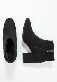 Marco Tozzi Tronchetti - black