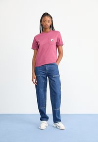 Carhartt WIP POCKET - T-shirt basic - dusty fuchsia