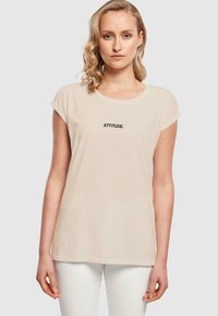 Merchcode ATTITUDE EXTENDED  - T-shirts print - whitesand