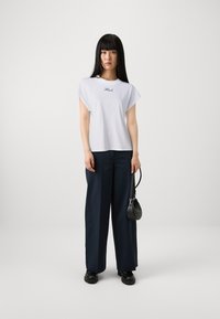 KARL LAGERFELD SIGNATURE - T-shirts - white