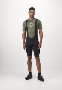 Sweet Protection CROSSFIRE CARGO SHORTS - Korte fietsbroek met bandjes - black