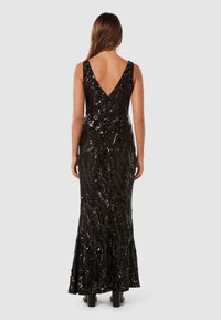 Forever New MARLENA V NECK SEQUIN GOWN - Dzsörzéruha - black