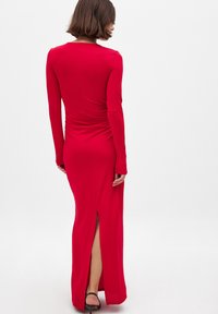 NA-KD LONG SLEEVE - Maxiklänning - red