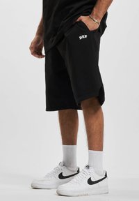 DEF Short - black