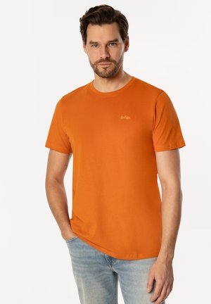 - T-shirt basic