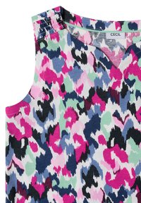 Top sans manches avec col en V, fronces élastiques aux épaules, imprimé abstrait multicolore en rose, bleu, noir, vert et blanc, étiqueté « CECIL ».