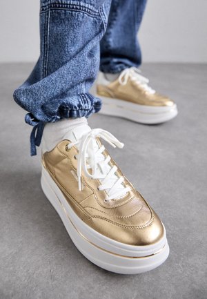 MICHAEL Michael Kors HAYES LACE UP - Baskets basses - optic white/pale gold