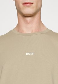 BOSS T-shirt básica - light beige