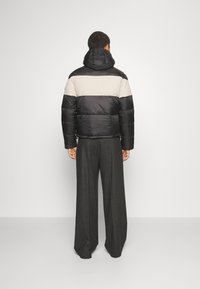 EA7 Emporio Armani Zimní bunda - black