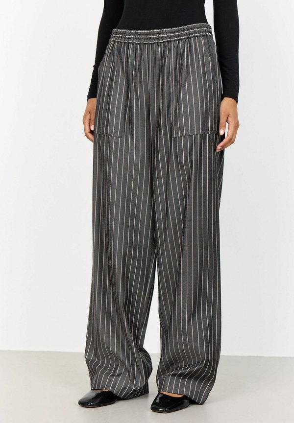 LR-KAYA 2 - Stoffhose