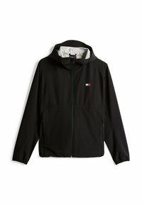 Giacca leggera nera con cappuccio, zip completa e due tasche laterali. Presenta un logo discreto e un rivestimento interno a contrasto. Texture liscia.