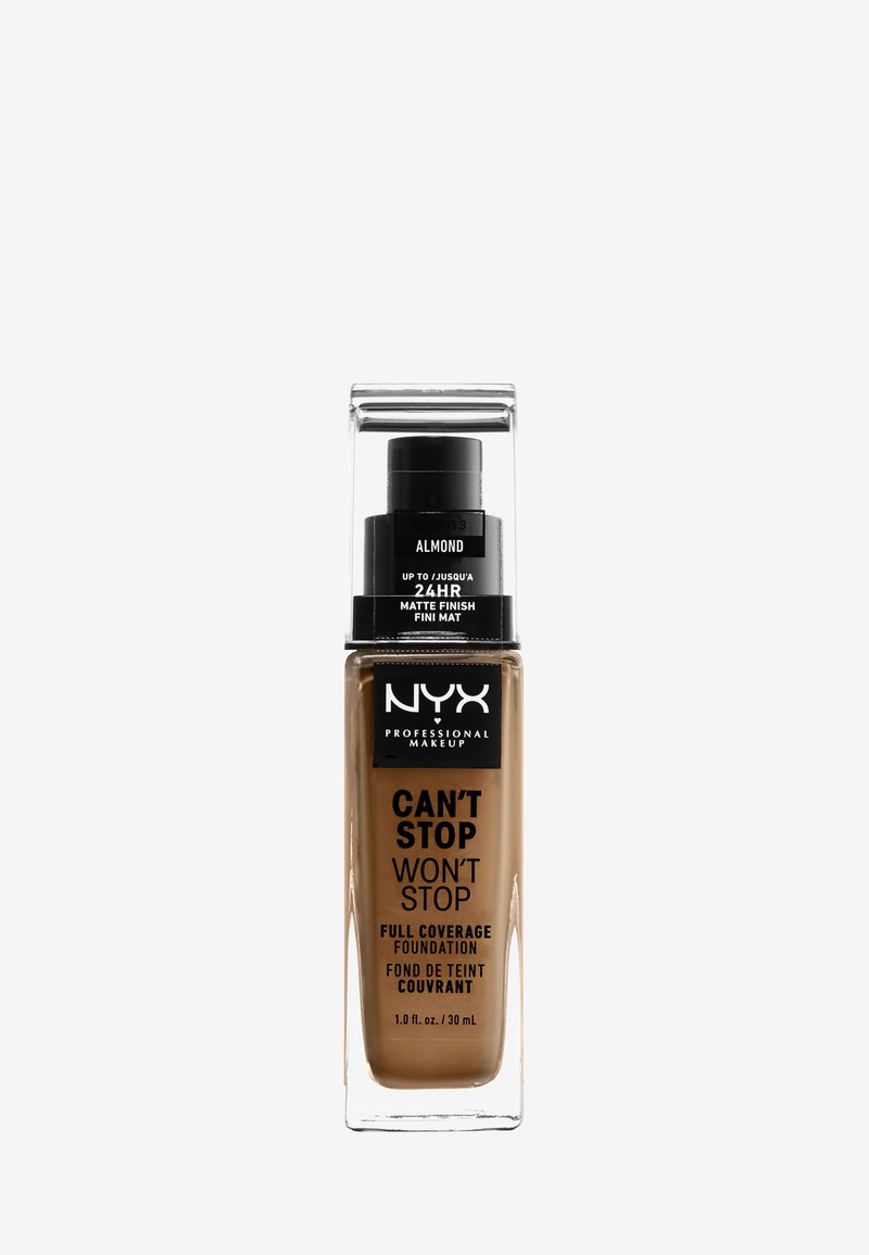 Podkład NYX Can't Stop Won't Stop w odcieniu Almond, 30 ml, szklana butelka z czarną pompką, matowe wykończenie, pełne krycie, jasnobrązowy odcień.