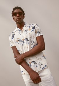 Selected Homme SLHREG VIGGO - Camisa - egret