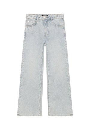 Lichtblauwe high-waisted jeans met wijde pijpen, vijf zakken, riemlussen en een knoop- en ritssluiting, getoond op een witte achtergrond.