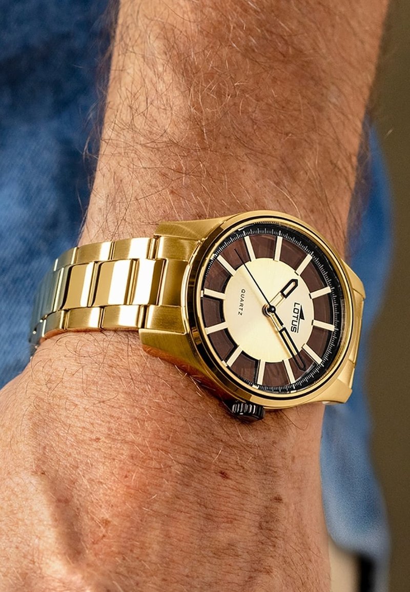 Lotus Montre - gold