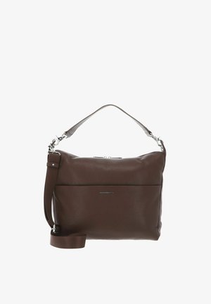 Sac en cuir marron avec une finition texturée, doté d'une bandoulière et d'une fermeture éclair. Une poche avant est visible avec un accent de logo métallique.