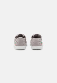 Le Temps Des Cerises BASIC - Zapatillas - paloma