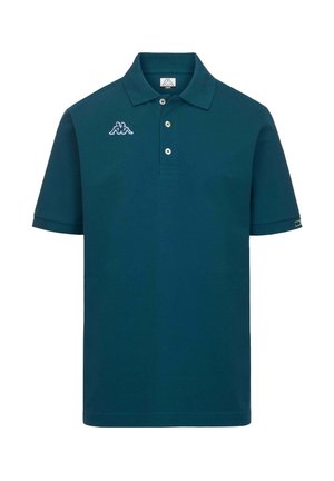 Polo a maniche corte color verde acqua con tre bottoni, logo bianco sul petto sinistro e piccola etichetta con logo sulla manica sinistra.