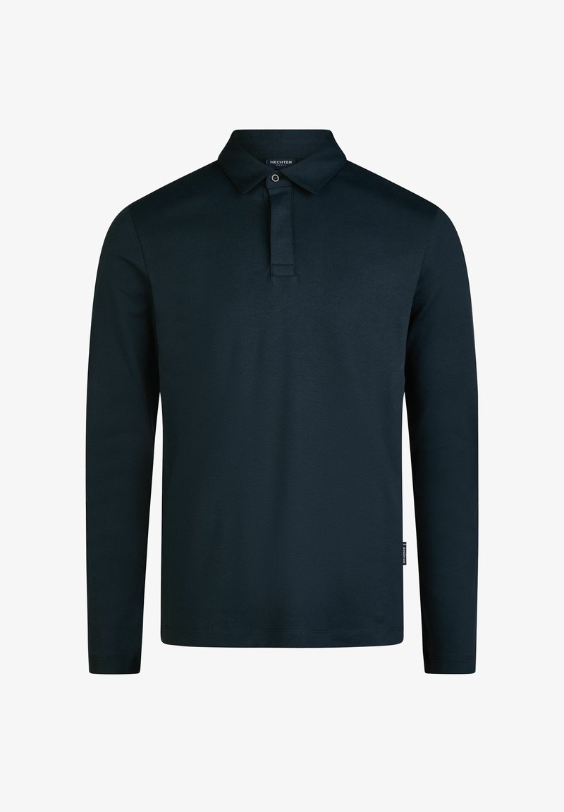 Langärmliges navy Poloshirt aus glattem Baumwollmaterial, ausgestattet mit einem klassischen Kragen, einer Drei-Knopf-Leiste und einem dezenten Markenlabel am Saum.