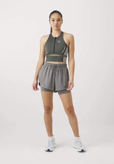adidas by Stella McCartney Šorti “divi vienā” - deep dove