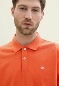 TOM TAILOR BASIC  - Polokošeľa - marocco orange