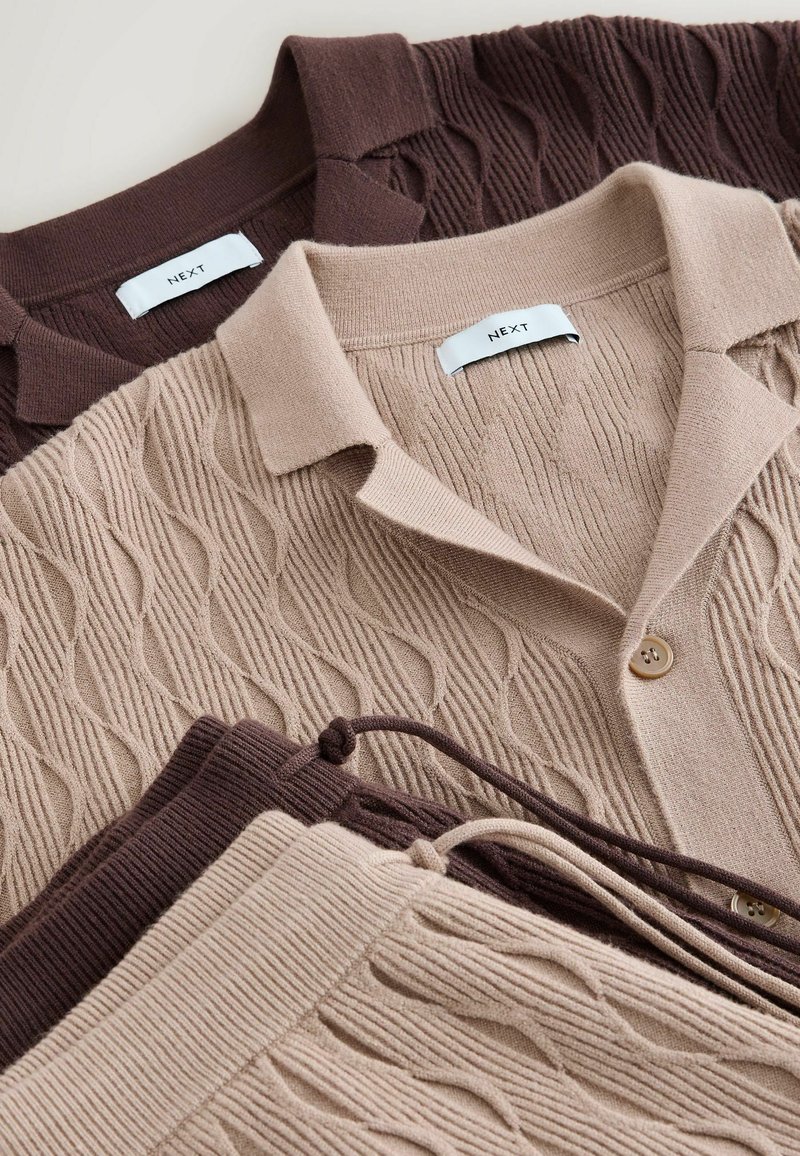Completo Per Ragazzo Con Camicia, Shorts E Bretelle – Elegante E Carino Per Ogni Occasione - 2