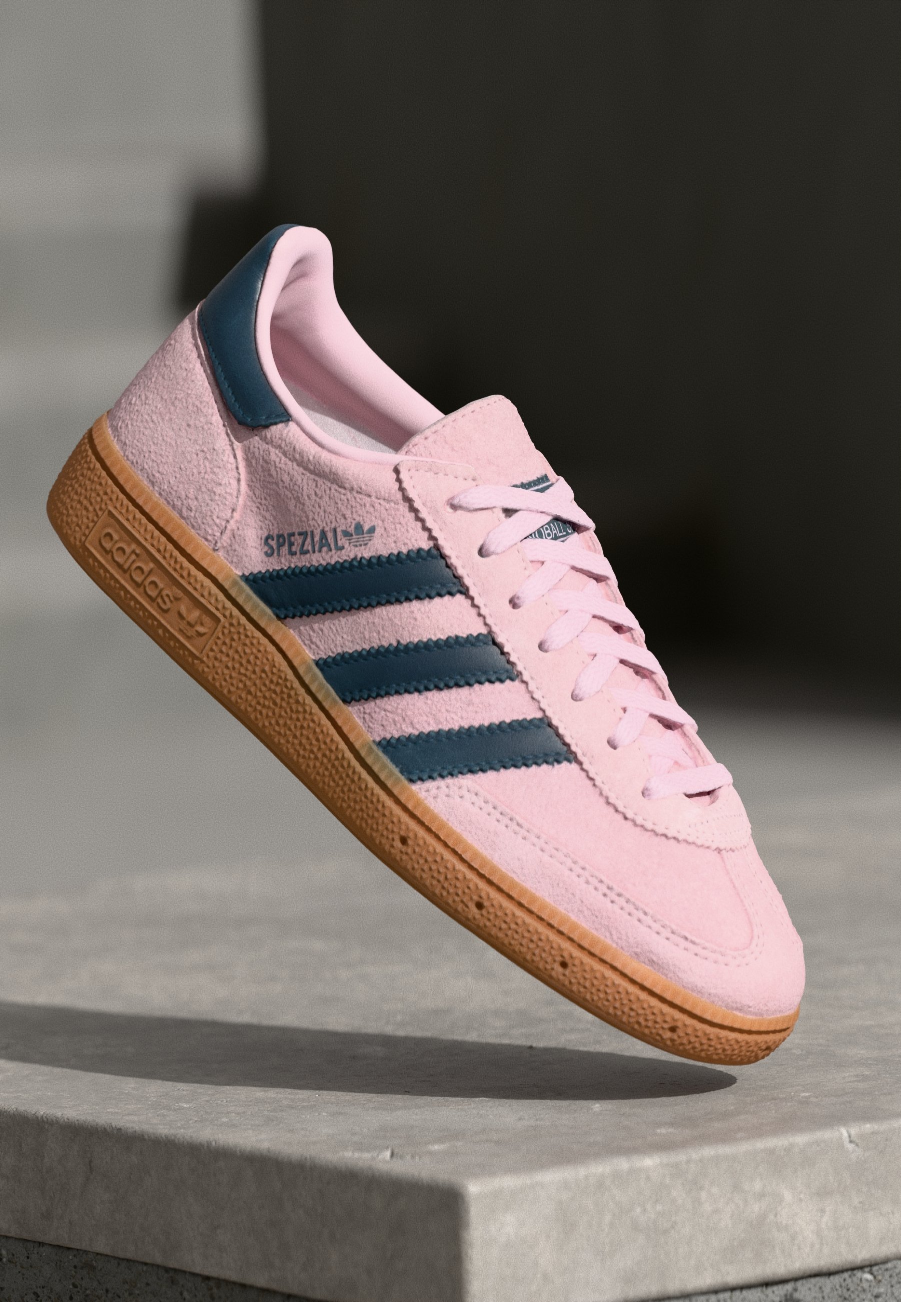 adidas Originals HANDBALL SPEZIAL - Trainers - clear pink/arctic
