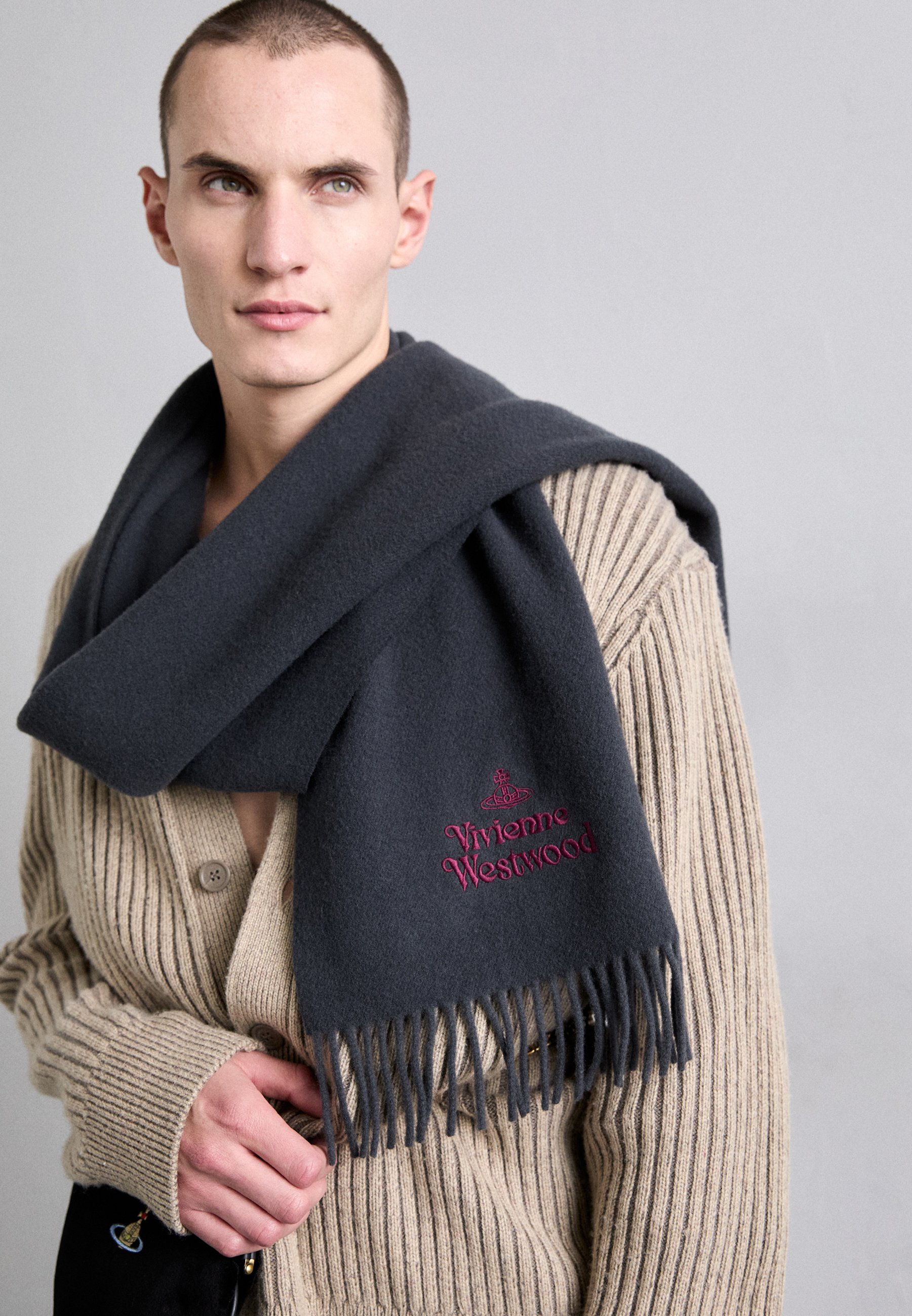 小物 Vivienne Westwood fooded scarf 小物 Vivienne Westwood fooded scarf New With Tag Vintage