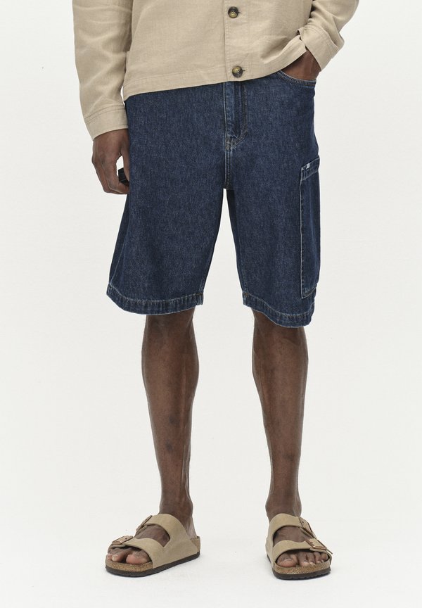 UGO FONE - Jeans Shorts