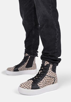 NIMA - Baskets montantes - schwarz braun