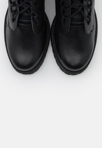 Zign Botines de tacón - black