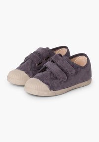 Corduroy shoes in dark purple with beige rubber soles. Features two wide Velcro straps and a rounded toe with ribbed texture.