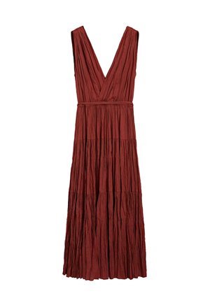 Rostfarbendes, ärmelloses, bodenlanges Kleid mit tiefem V-Ausschnitt und gerafftem, plissiertem Stoff für ein fließendes Design.