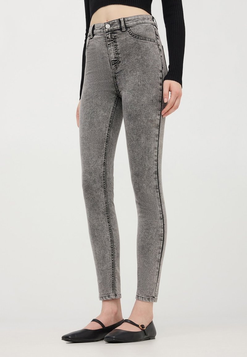 Terranova A VITA ALTA ACID WASH - Jeans Skinny Fit - grigio denim