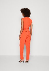 Esprit Overal - bright orange
