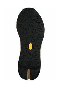 Černá gumová podrážka s agresivním vzorem; obsahuje žluté logo Vibram blízko středu a drsný povrch pro lepší přilnavost.