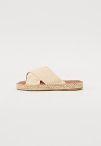 Sandaler - beige