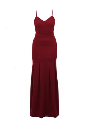 Bordeaux Abendkleid mit tailliertem Oberteil, dünnen Spaghetti-Trägern und einem knielangen Rock mit Falten für zusätzliche Textur.
