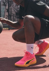 Puma COURT PRO  - Chaussures de basket - sunset glow/sun stream