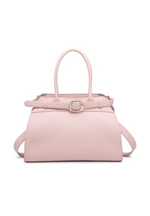 Sac à main en cuir texturé rose clair avec poignées supérieures, bandoulière amovible et ceinture avec boucle dorée sur le dessus.
