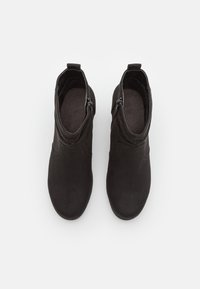 Jana Nilkkurit - black