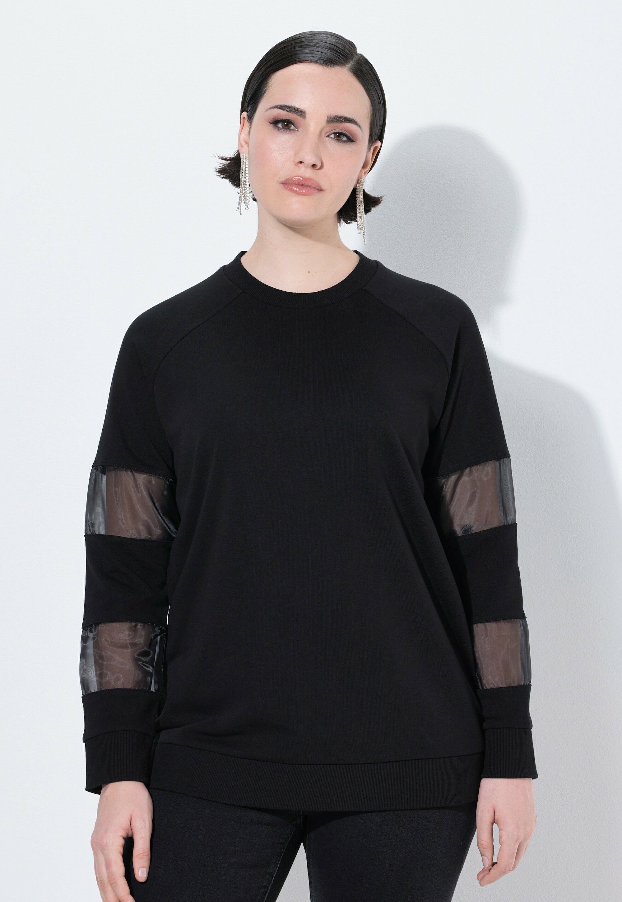 Sweatshirt, wijde opstaande kraag, zakken, lange raglanmouwen | alle