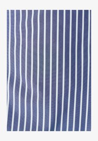 Vybráno, indigo pinstripe